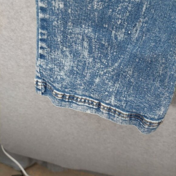 Epic Threads Jeans Women's 26 Blue Acid Wash Straight Jeans Some Stretch Flare - Picture 4 of 16